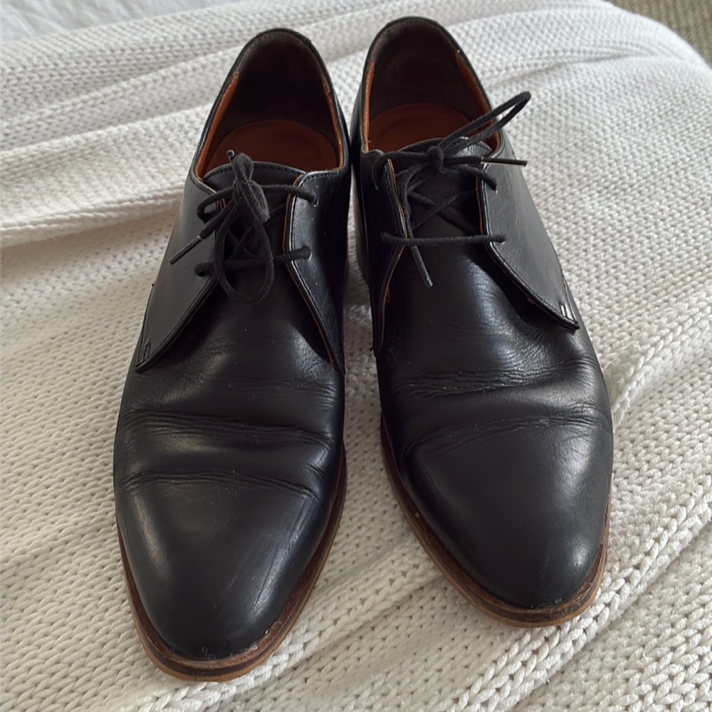 Everlane Black Oxford Shoes